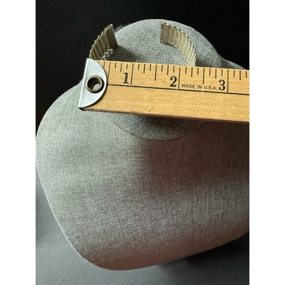 Vintage Silver Tone Mesh Bangle Bracelet Cuff Stackable Boho Casual Minimalist - Picture 3 of 4